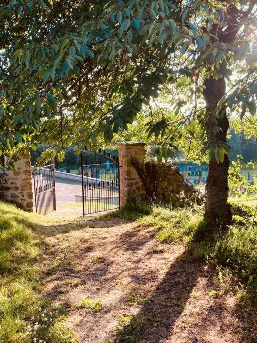 'Wardlaw View' Luxury Studio Apartment With Stunning View Kirkhill Esterno foto