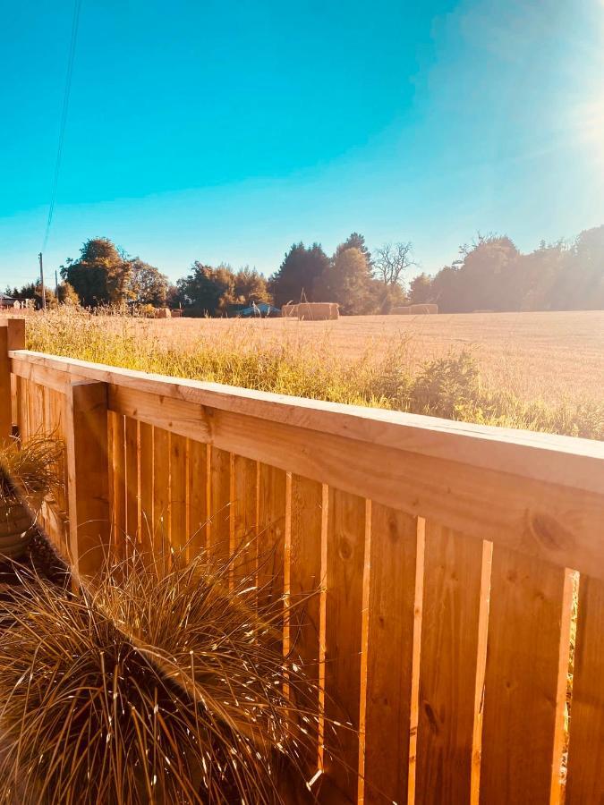 'Wardlaw View' Luxury Studio Apartment With Stunning View Kirkhill Esterno foto