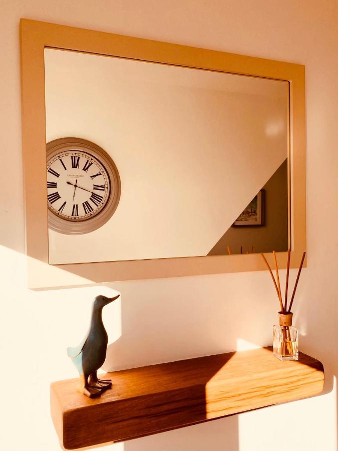 'Wardlaw View' Luxury Studio Apartment With Stunning View Kirkhill Esterno foto